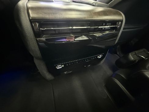Used 2022 Jeep Grand Wagoneer Series I AWD/4WD image 23