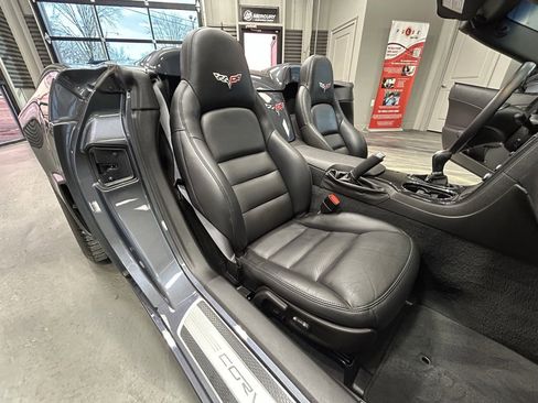 Used 2010 Chevrolet Corvette Grand Sport w/ Preferred Equipment Group image 5
