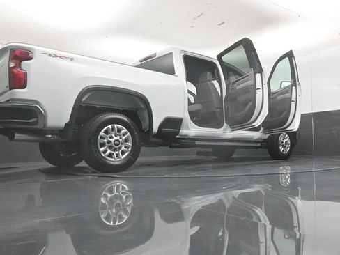 Used 2026 Chevrolet Silverado 2500 LT AWD/4WD image 58