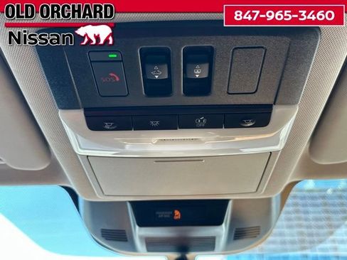 Used 2023 Nissan Rogue Platinum AWD/4WD image 15