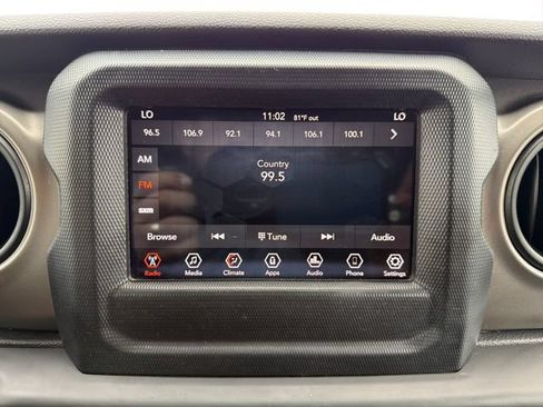 Used 2018 Jeep Wrangler Unlimited Sport S AWD/4WD image 12