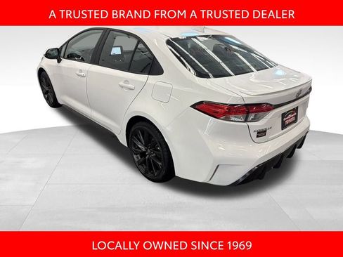 Certified 2024 Toyota Corolla SE image 4