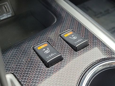 Used 2020 Nissan Pathfinder SL image 33