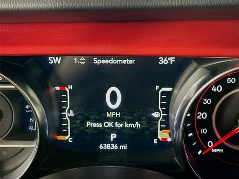 Used 2021 Jeep Gladiator Rubicon AWD/4WD image 6