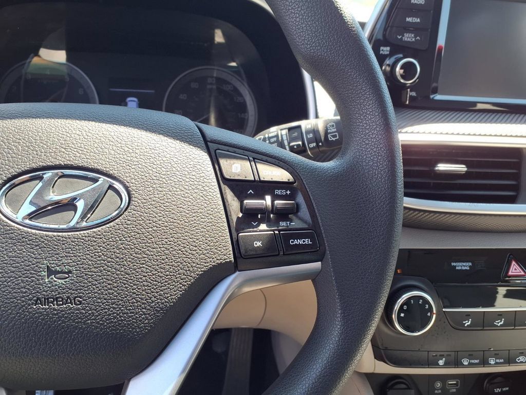 Used 2020 Hyundai Tucson Value FWD image 17