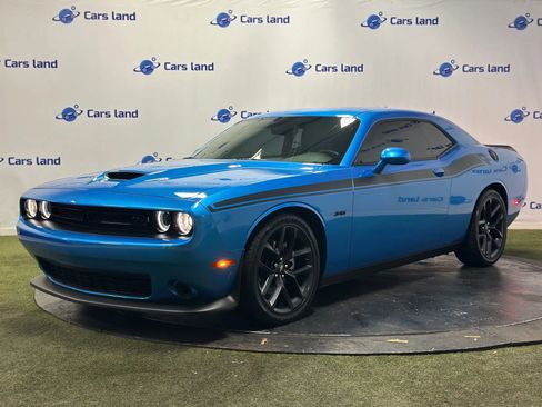 Used 2023 Dodge Challenger R/T w/ Blacktop Package image 6