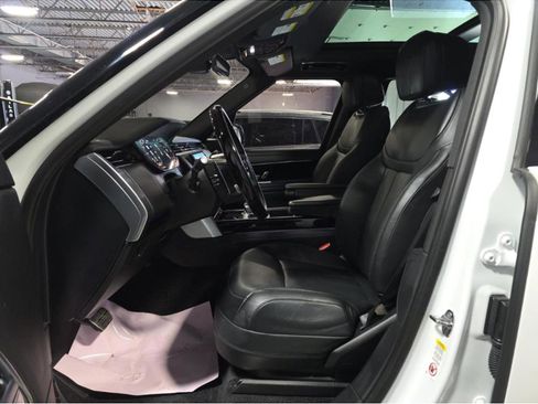 Used 2024 Land Rover Range Rover Long Wheelbase SE AWD/4WD image 6