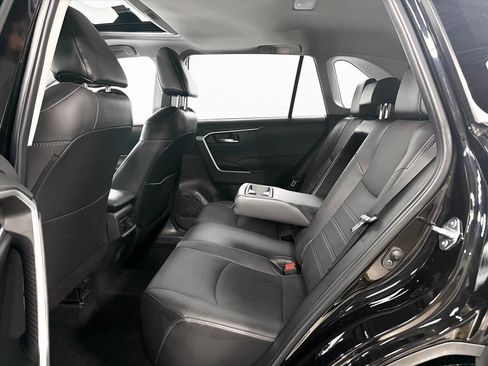 Certified 2023 Toyota RAV4 XLE Premium image 6