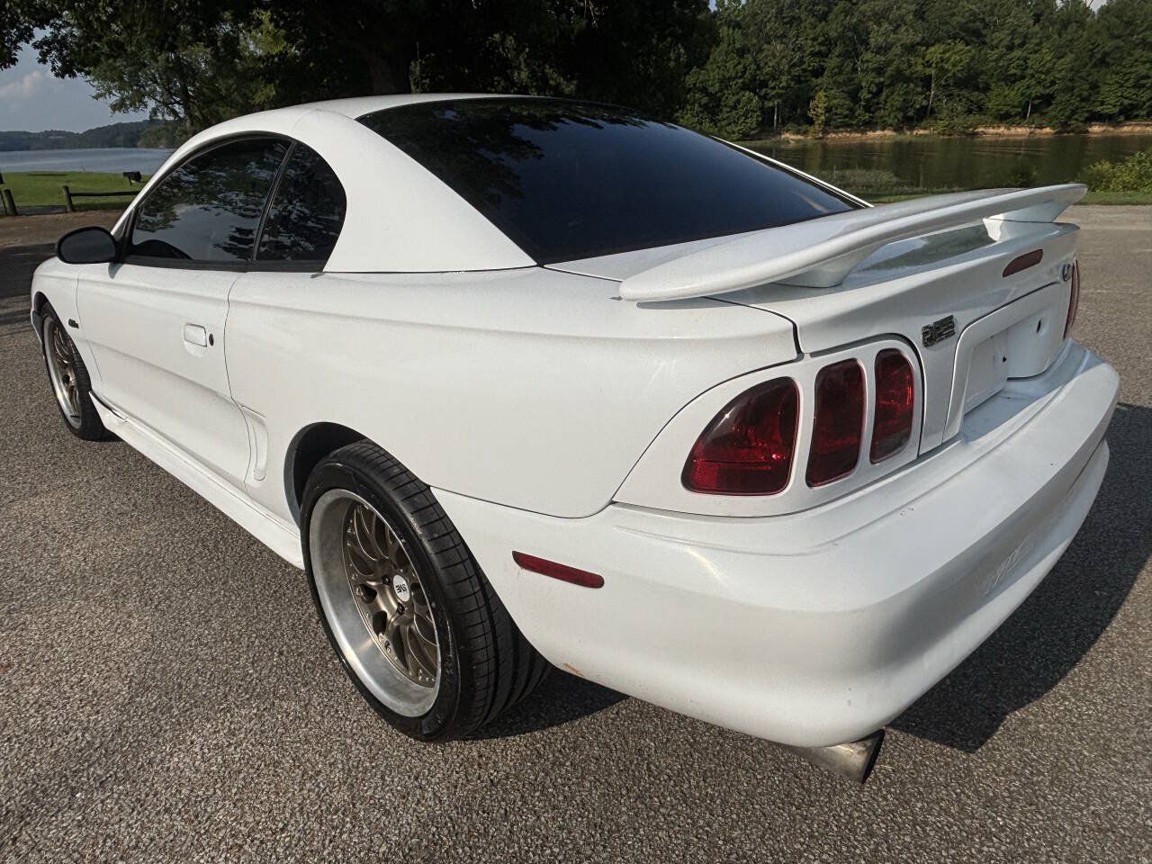 Used 1998 Ford Mustang GT RWD image 8