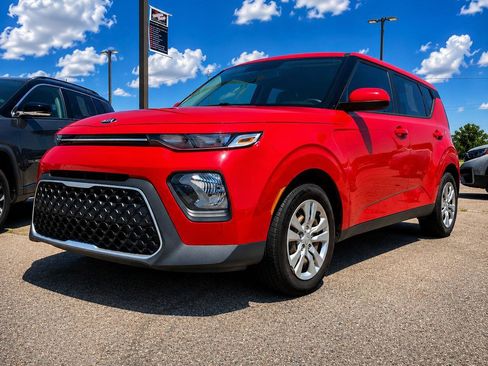 Used 2020 Kia Soul LX FWD image 1