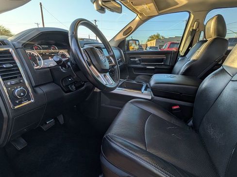 Used 2014 RAM 1500 Laramie w/ Convenience Group image 19