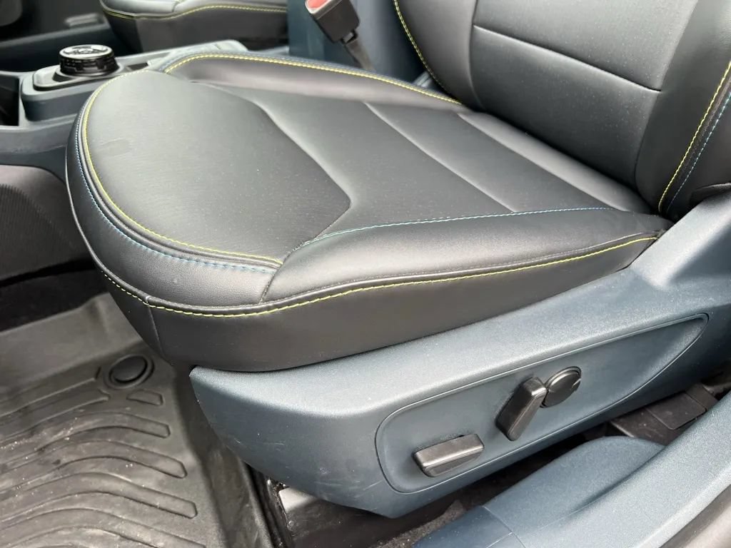Used 2025 Ford Maverick Lobo AWD/4WD image 14