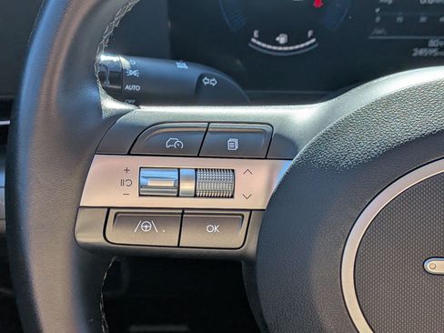Certified 2025 Hyundai Kona SEL AWD/4WD image 19