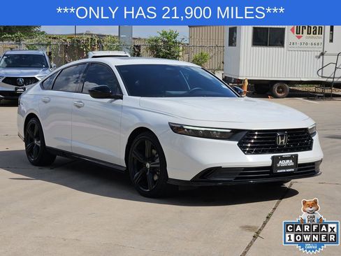 Used 2023 Honda Accord Sport image 3