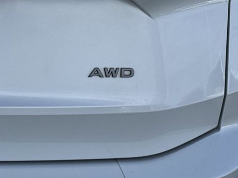 Certified 2024 Nissan Rogue S image 9