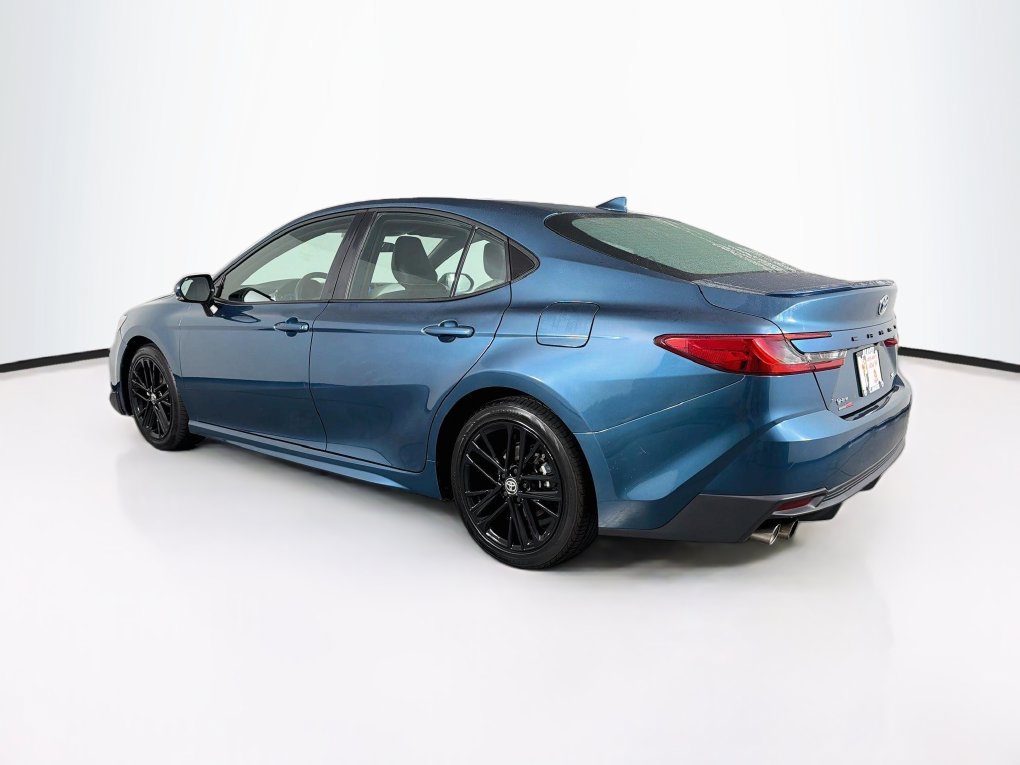 Used 2025 Toyota Camry SE FWD image 7