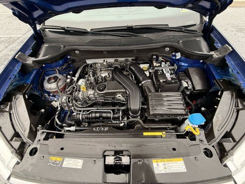 Used 2023 Volkswagen Taos SE image 27