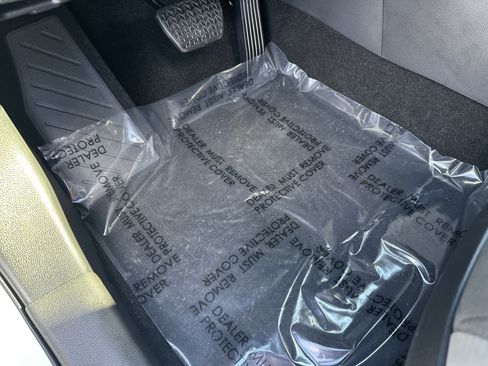 Certified 2025 Toyota RAV4 XLE image 17