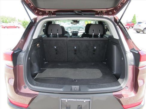 Used 2023 Chevrolet TrailBlazer LT AWD/4WD image 32