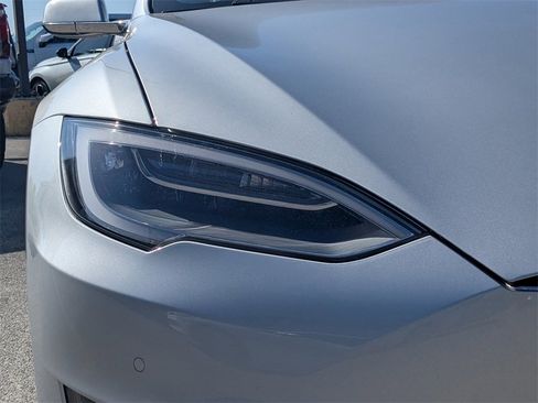 Used 2017 Tesla Model S 75 image 7