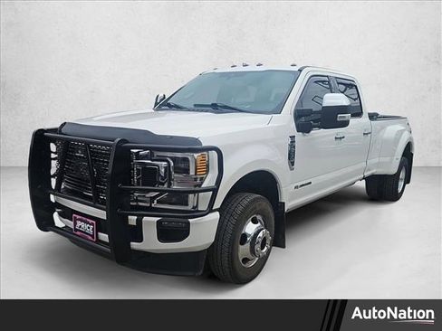 Used 2021 Ford F350 Platinum image 1