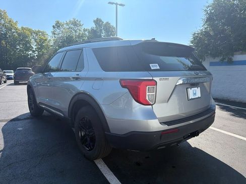Used 2022 Ford Explorer XLT w/ Class IV Trailer Tow Package AWD/4WD image 3