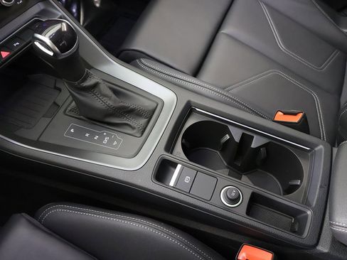 Used 2024 Audi Q3 2.0T Premium Plus w/ Premium Plus Package image 54