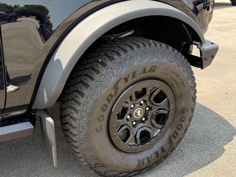 Used 2024 Ford Bronco Wildtrak AWD/4WD image 31