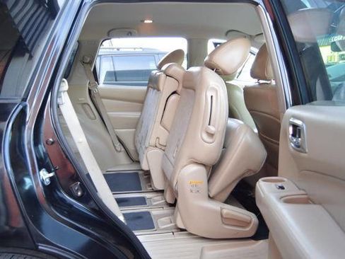 Used 2014 Nissan Pathfinder SL w/ SL Tech Package image 50