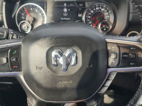 Used 2019 RAM 1500 Laramie AWD/4WD image 8