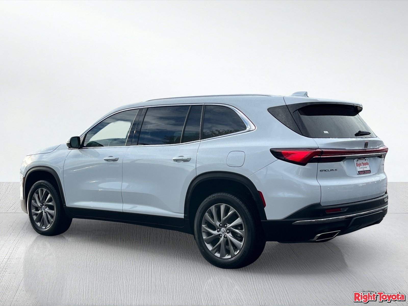 Used 2026 Buick Enclave Preferred FWD image 4