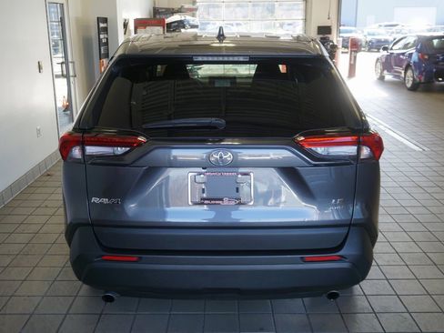 Certified 2022 Toyota RAV4 LE image 14