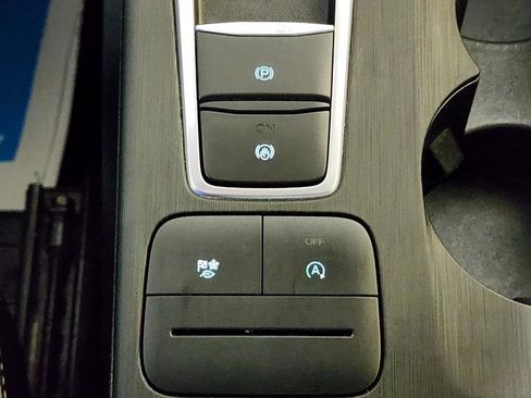 Used 2020 Ford Escape SEL image 24