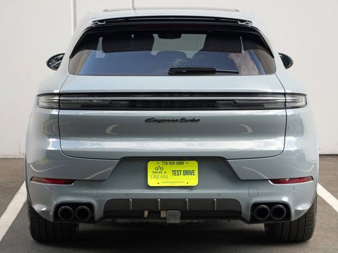 Used 2024 Porsche Cayenne Turbo AWD/4WD image 57
