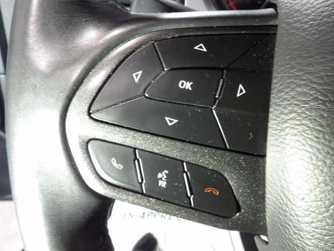 Used 2023 Dodge Challenger SXT RWD image 20