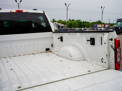 Used 2020 Ford F250 XLT w/ XLT Value Package AWD/4WD image 18