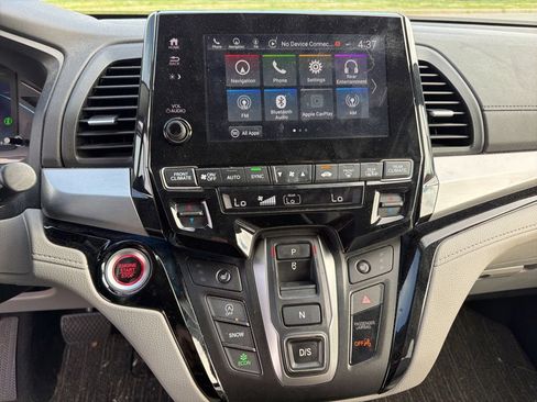 Used 2023 Honda Odyssey Touring image 12