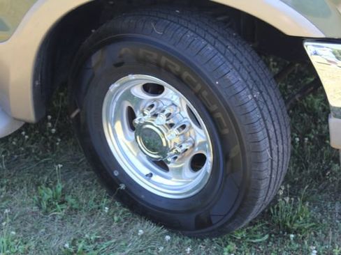 Used 2001 Ford Excursion Limited RWD image 23