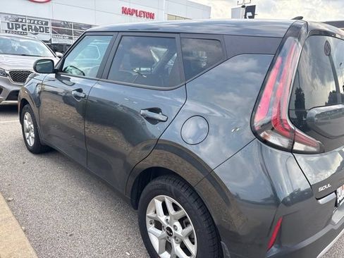 Used 2024 Kia Soul LX w/ Option Group 015 FWD image 4