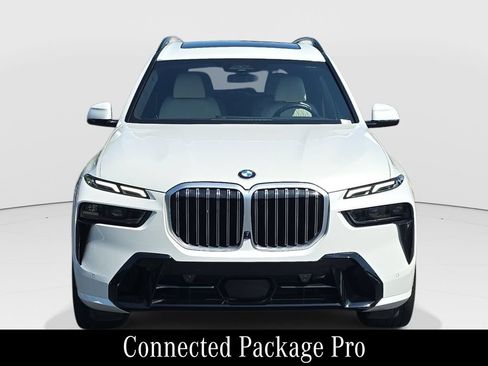 Used 2024 BMW X7 xDrive40i w/ Executive Package AWD/4WD image 2