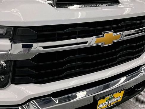 Used 2025 Chevrolet Silverado 2500 LT w/ Convenience Package image 30