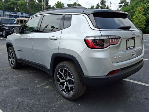 New 2026 Jeep Compass Limited AWD/4WD image 4