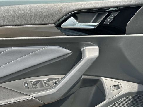 New 2025 Volkswagen Jetta SEL image 17