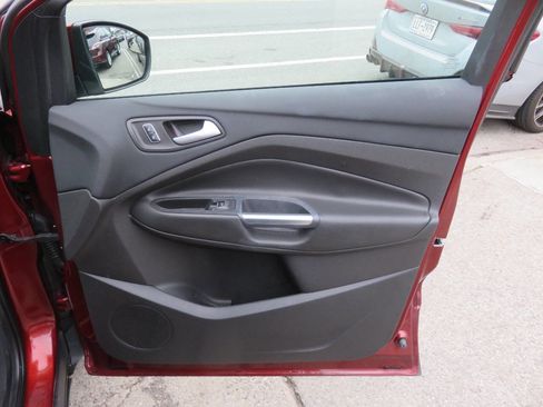 Used 2016 Ford Escape Titanium image 29