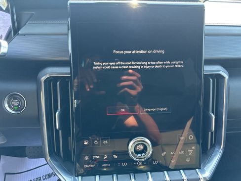 New 2025 GMC Acadia AT4 w/ Super Cruise Package AWD/4WD image 30