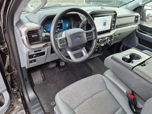 Used 2025 Ford F150 XLT w/ Equipment Group 301A Standard AWD/4WD image 17