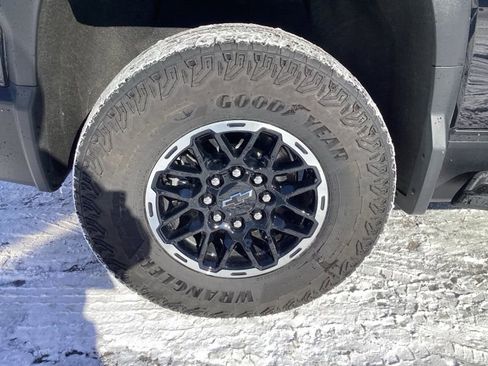New 2026 Chevrolet Silverado EV Trail Boss AWD/4WD image 9