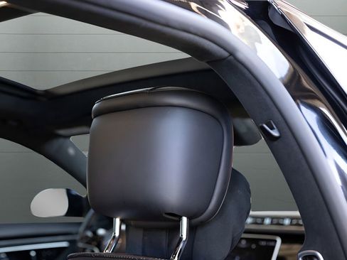 Used 2022 Mercedes-Benz S 580 4MATIC Sedan w/ AMG Line Package image 73