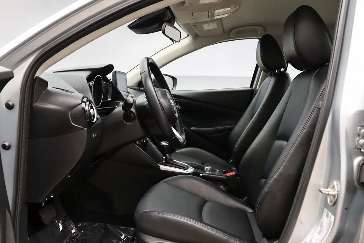 Used 2020 Toyota Yaris XLE FWD image 25