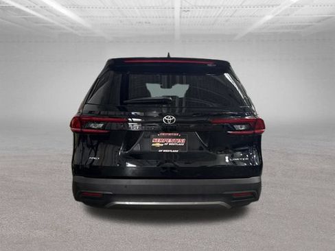 Used 2025 Toyota Grand Highlander AWD image 6